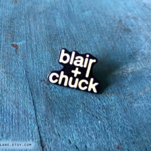 Etsy - CCtheMonger Blair Waldorf Und Chuck Bass Gossip Girl Revers Pin Pinbutton Badge Stuhl Tv