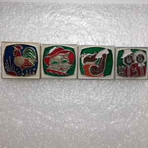 Etsy - VintageUSSRgifts Zeichentrickfiguren Im Tv Set Kinderabzeichen Von 4 Der Gestiefelte Kater Tier Bär Vintage Sammlerabzeichen Sowjetunion Pin Made in Udssr 1980Er