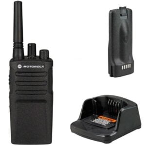 Motorola XT420 Un talkie-walkie ultra robuste utilisable intensivement même dans les environnements extrêmes.