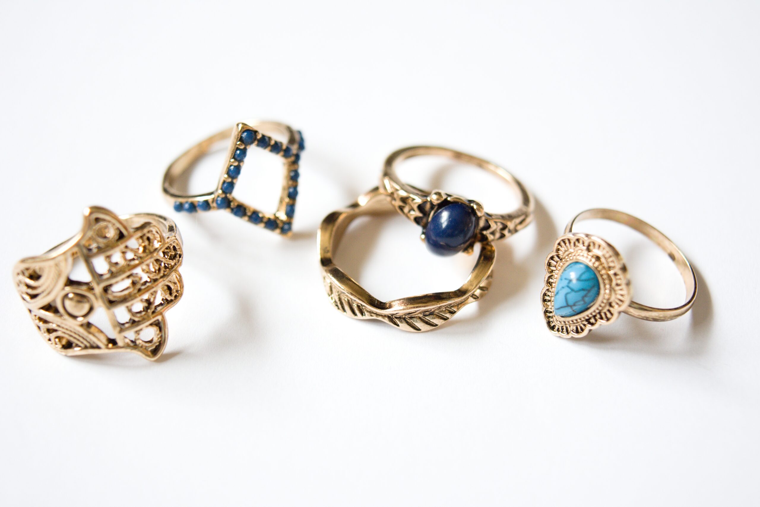 Contemporary luxury frequently contradicts genuine sustainability, demanding continuous consumption of newly manufactured items, extracting precious materials through environmentally damaging mining operations, generating waste through disposable product cycles and perpetuating exploitative labor practices within international supply chains. Susan Caplan Expert curation demonstrates that authentic luxury aligns with environmental responsibility by celebrating vintage designer jewellery where sustainable principles combine with aesthetic excellence, enabling conscious consumers enjoying timeless beauty while respecting planetary resources and supporting circular economy practices prioritizing existing design excellence over destructive contemporary manufacturing.